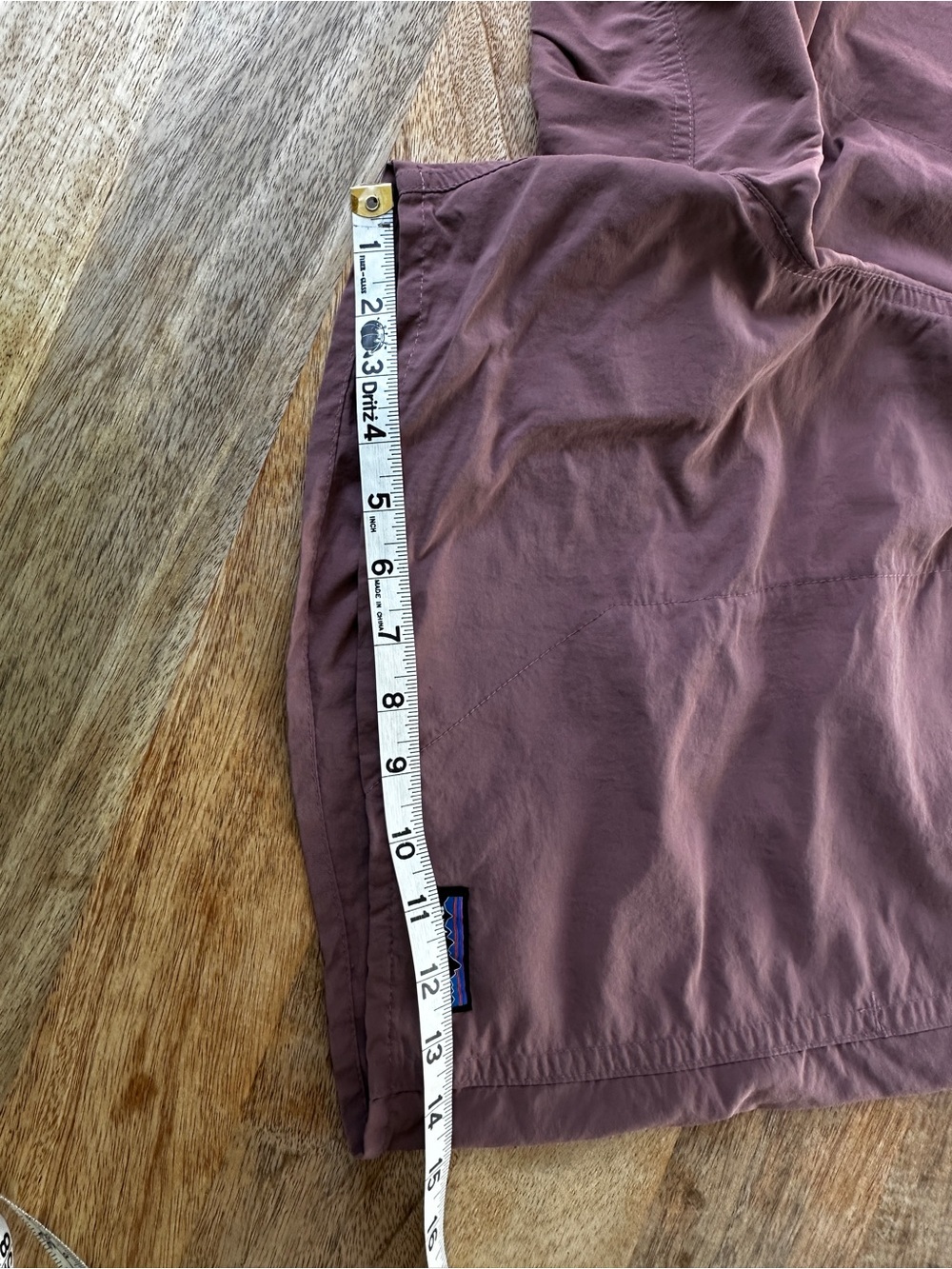 Patagonia Lined Swim Trunks Mauve, Size XL - Picture 7 of 10